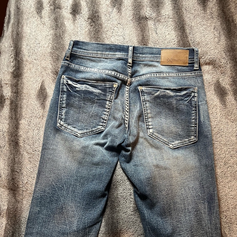 DepartWest 28 X 32 straight jeans. Simply/Casual blue wash. Great condition.